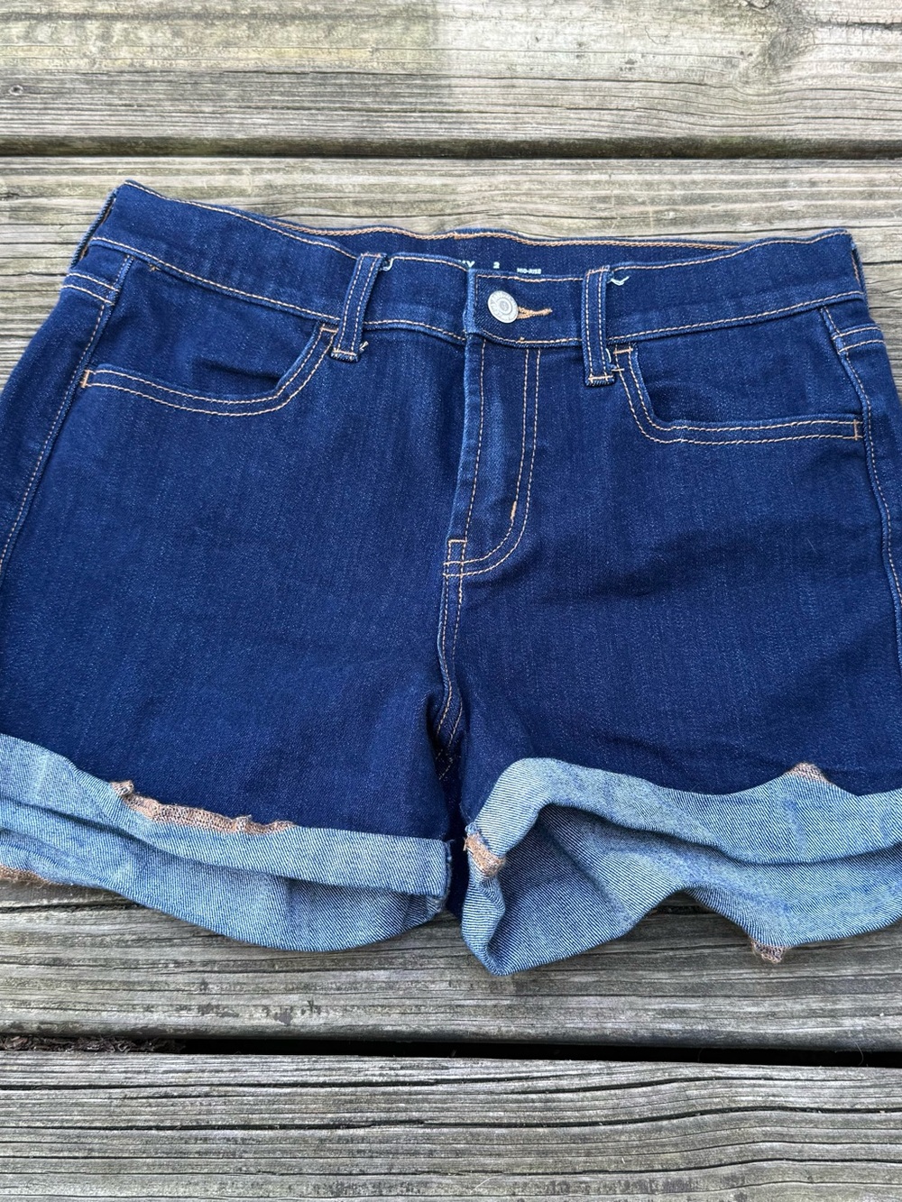 Old Navy Dark Blue Rolled Hem Denim Shorts‎ Women's Size 2